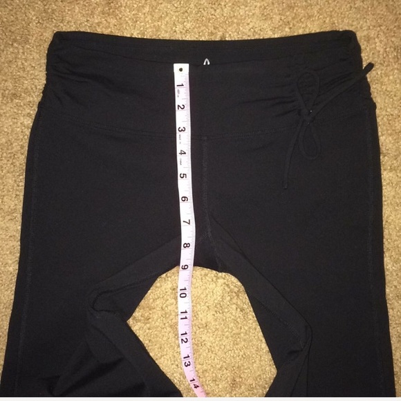 ❌SOLD❌ yoga capri - side tie - Picture 6 of 8